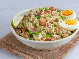 Chicken Egg Chowmein