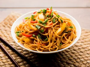 Veg Chilli Garlic Noodles