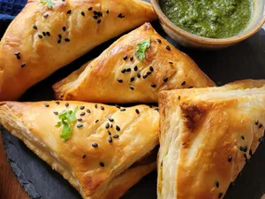 Paneer Lababdar Stuffed Patty