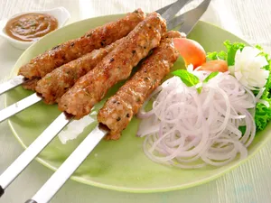 Cutting Chicken Kabab