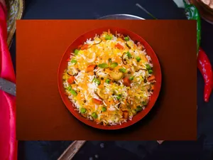 (Half) Veg Biryani + Chaap