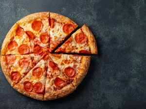 Fully Spicy Cheese Pizza