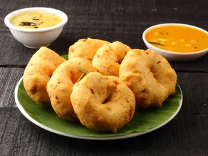 Sambar Vada - 2 pcs
