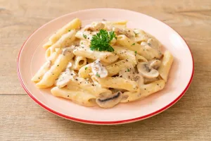 White Sauce Double Cheese Pasta