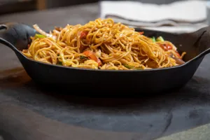 Veg Hakka Noodles