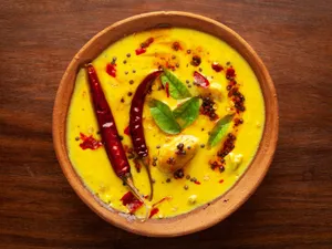 Kadi Pakoda