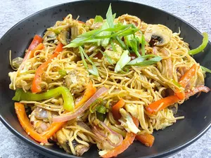 Egg & Chicken Noodles