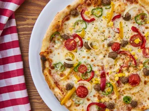 Mix Veg Regular Double Cheese Pizza