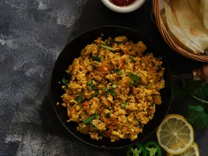 Special Masala fry + Cheese Half Fry