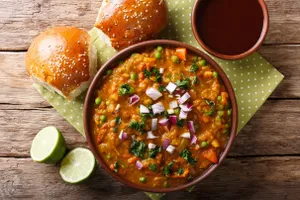 Pav Bhaji (2pcs)