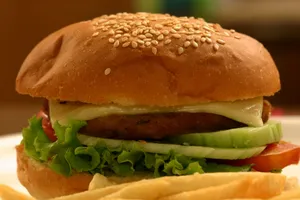 Kurkure Achaari Mayo Aloo Tikki Burger