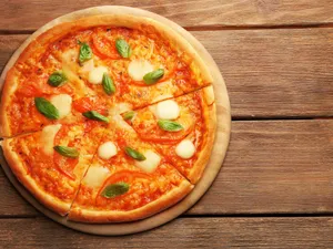 Cheese Margherita Pizza