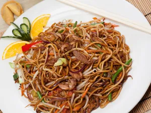 Egg Singapuri Chowmein