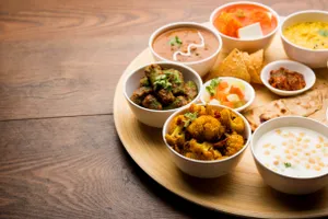 Chicken Curry Thali - Half