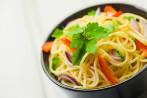 Veg Hakka Noodles