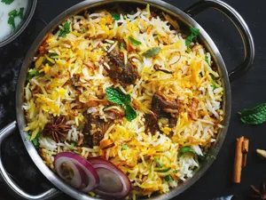 (Full) Veg Biryani With Soya Chaap