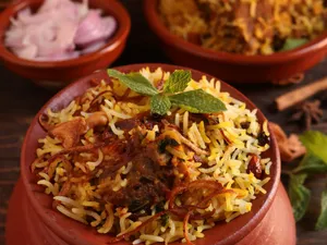 (Half) Veg Biryani With Soya Chaap