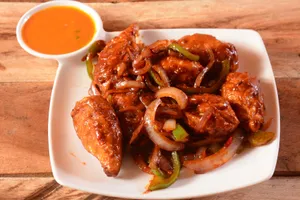 Tandoori Paneer Chilli Momos