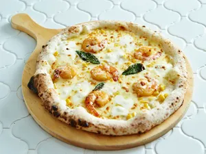 Cheese n Mushroom Pizza