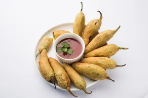 Hari Mirchi Pakoda