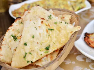 Veg Thali - Aloo Pyaaz Naan