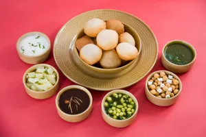 Pudina Atta Golgappe