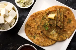 Paneer Pyaaz Paratha