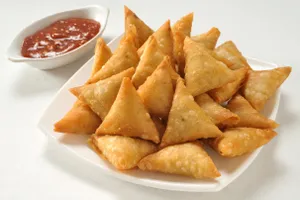 Aloo Paneer Samosa