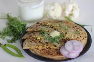 Aloo Pyaaz Double Anda Paratha