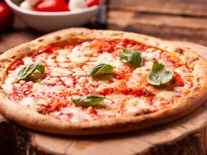 Classic Margherita Pizza