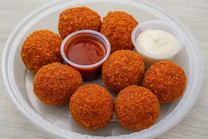 Kurkure Paneer Momos