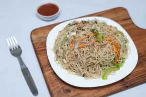 Egg Chowmein - half