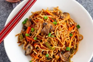 Veg Schezwan Noodles