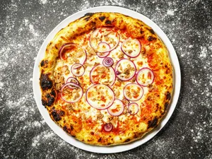 Onion Pizza