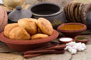 Khasta Kachori - 2 pcs