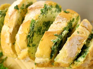 Garlic Bread Margherita