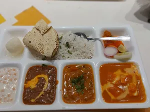 Veg Thali - Tawa Roti