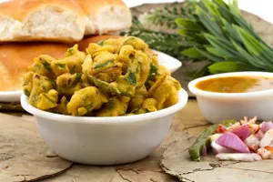 Pyaaz Pakoda