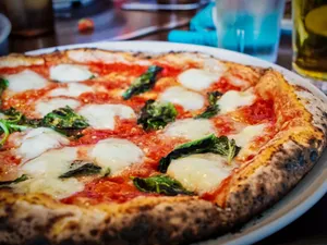 Double Cheese Pizza
