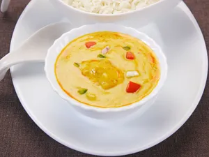 Kadi Pakoda