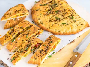Veg Garlic Stuffed Garlic Bread