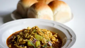 Butter Kolhapuri Misal Pav