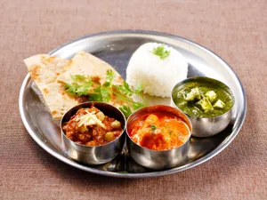 Veg Thali - Tawa Roti