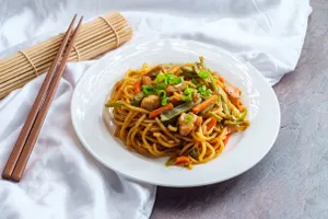 Egg Singapuri Noodle