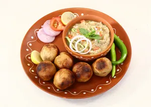 Litti Chokha in butter