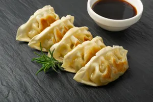 Steamed Veg Momos - half