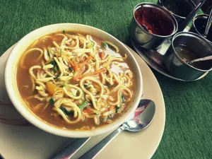 Chicken Thukpa