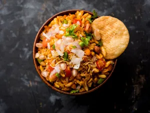 Chole Samosa Chaat Full