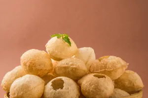 Sooji Golgappe