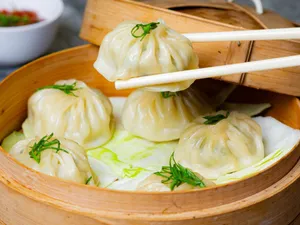 Steamed Paneer Atta Momos